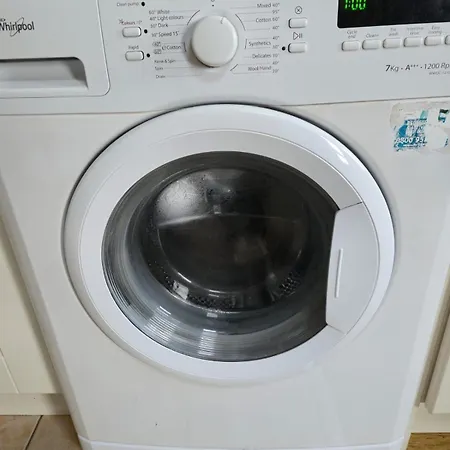 Teachin An Tsruthain * Galway